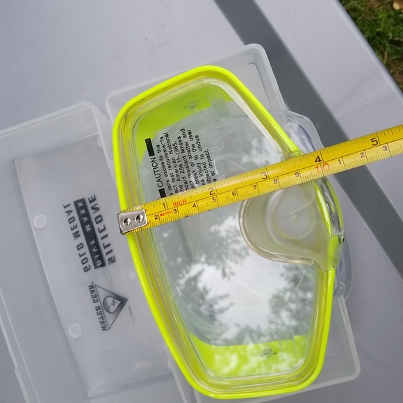 Water Gear Accessories - Vintage NEW old stock 90s Silicone Snorkel / Dive Mask